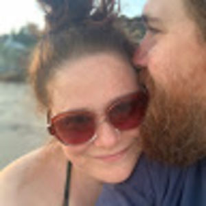 Meet your Posher, Loni